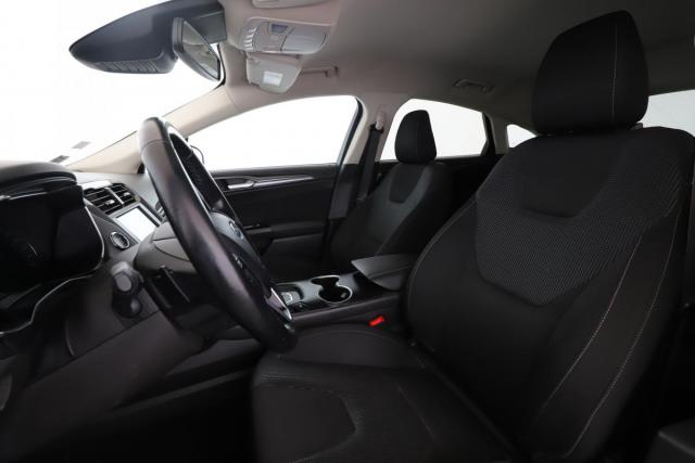 Ford Mondeo image 4