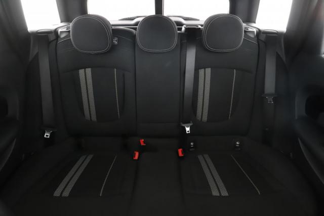 Mini Clubman image 4