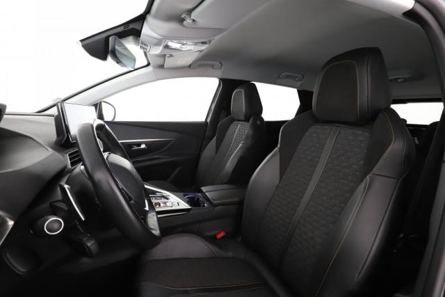 Peugeot 3008 image 2