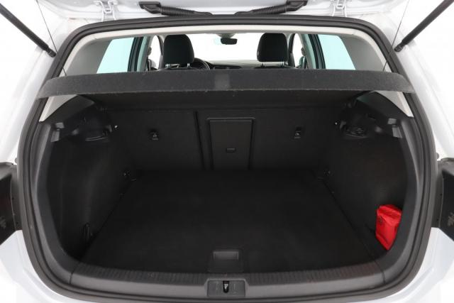 Volkswagen Golf image 3