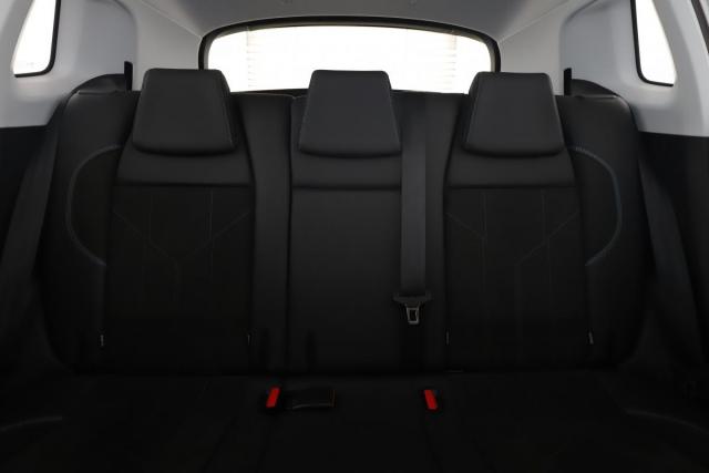 Peugeot 2008 image 8