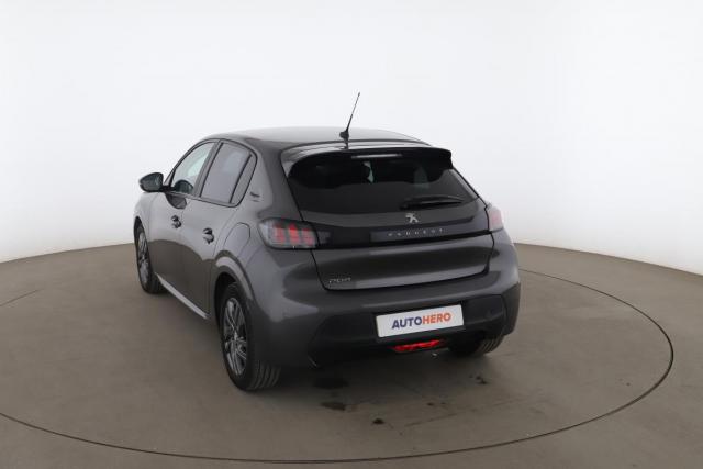 Peugeot 208 image 2