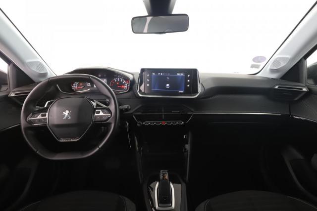 Peugeot 208 image 8