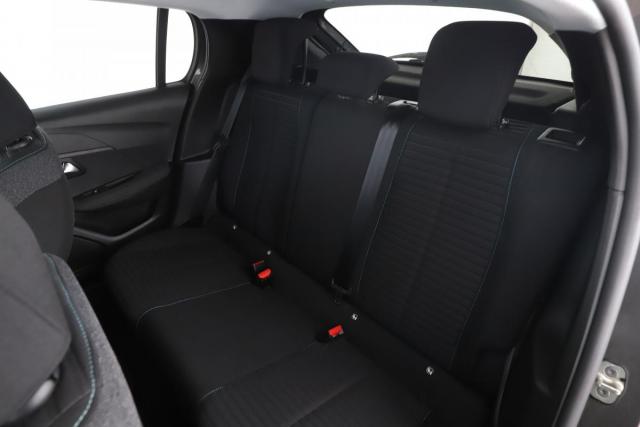 Peugeot 208 image 5