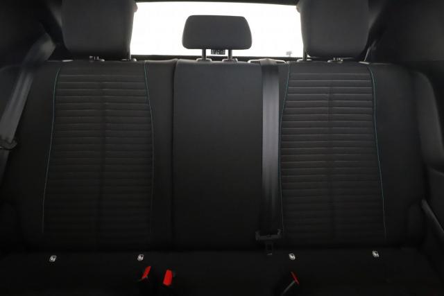 Peugeot 208 image 9