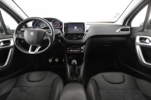Peugeot 208 image 8