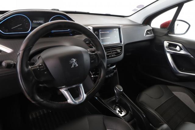 Peugeot 2008 image 7