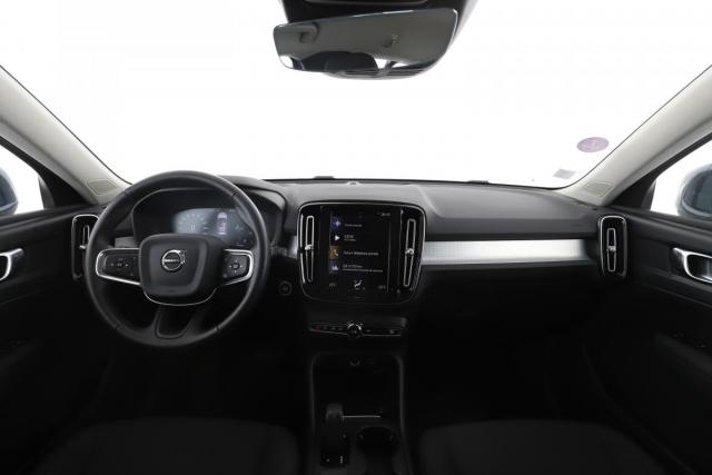 Volvo Xc40 image 2