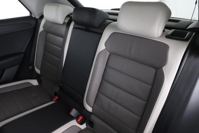 Volkswagen T-Roc image 7