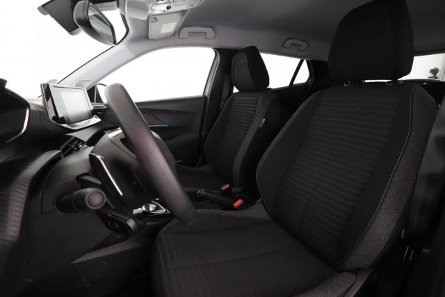 Peugeot 2008 image 9