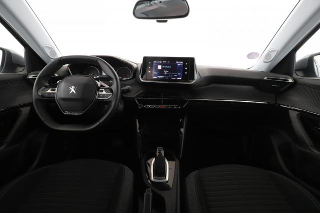 Peugeot 2008 image 6