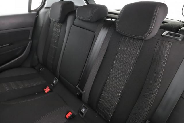 Peugeot 308 image 8