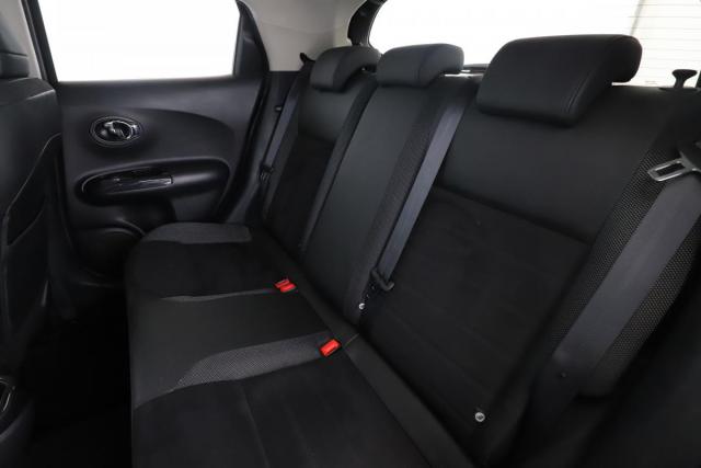 Nissan Juke image 6
