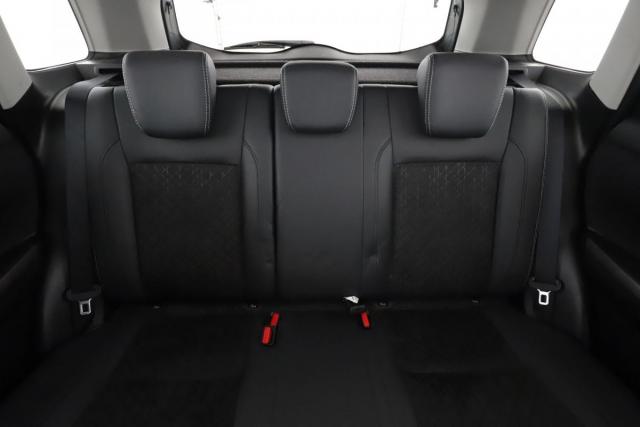 Suzuki Vitara image 1