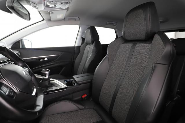 Peugeot 3008 image 3