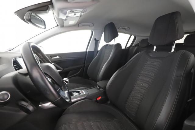 Peugeot 308 image 7
