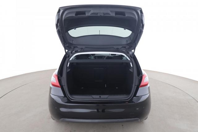 Peugeot 308 image 6