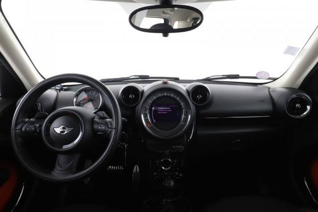 Mini Countryman image 2
