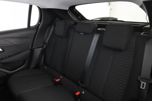 Peugeot 208 image 4