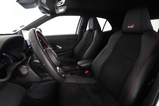 Toyota Yaris Cross image 1