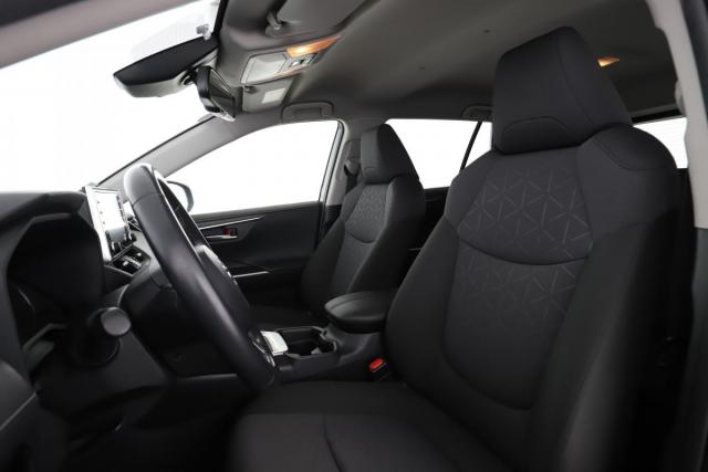 Toyota Rav4 image 6