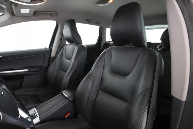 Volvo Xc60 image 6