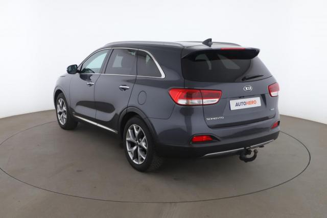 Kia Sorento image 8
