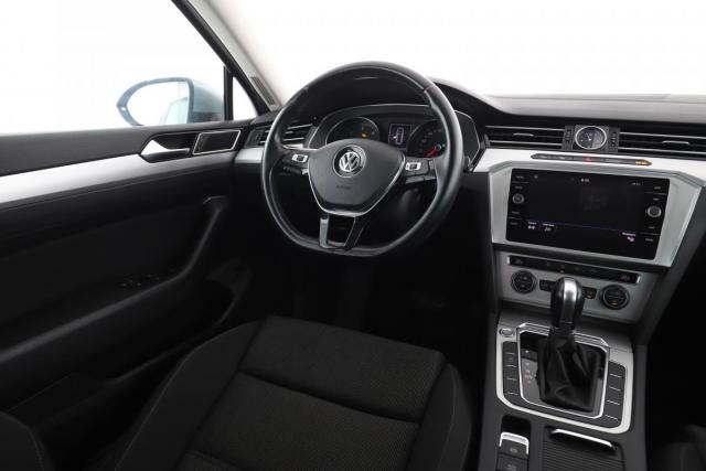 Volkswagen Passat Sw image 8