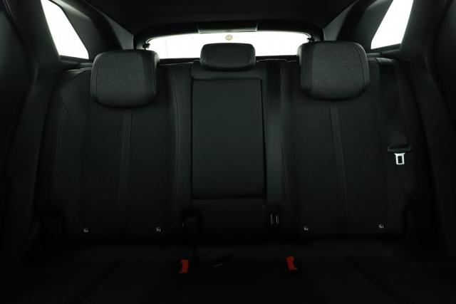 Peugeot 3008 image 8