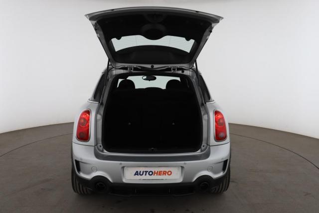 Mini Countryman image 9