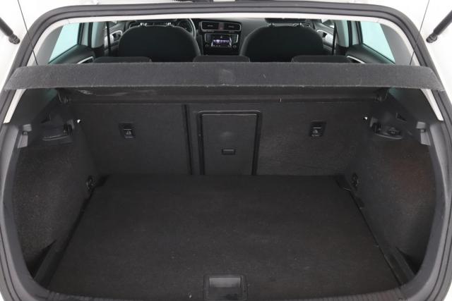 Volkswagen Golf image 7