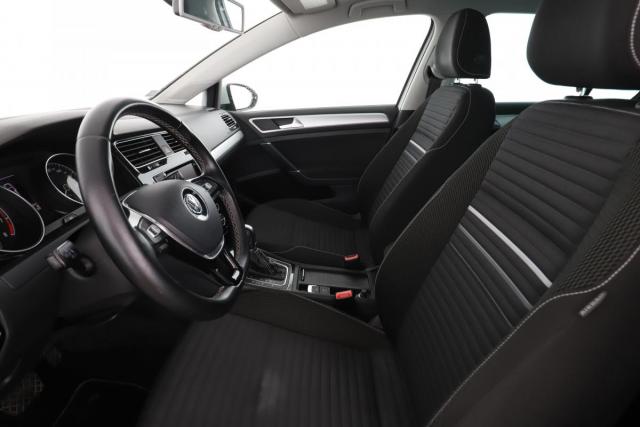 Volkswagen Golf image 4
