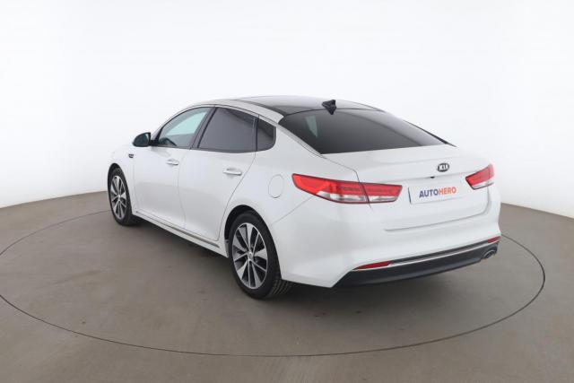 Kia Optima image 7
