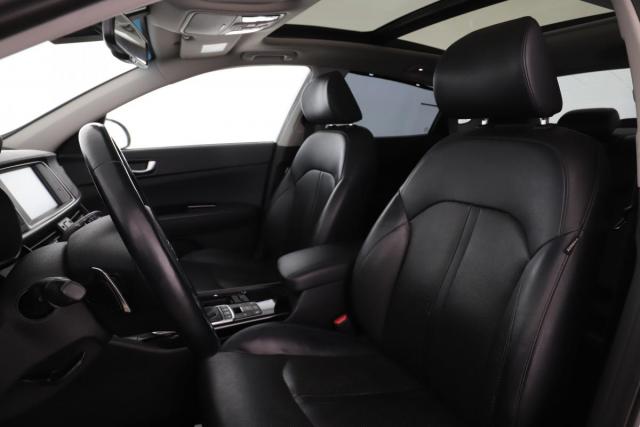 Kia Optima image 8