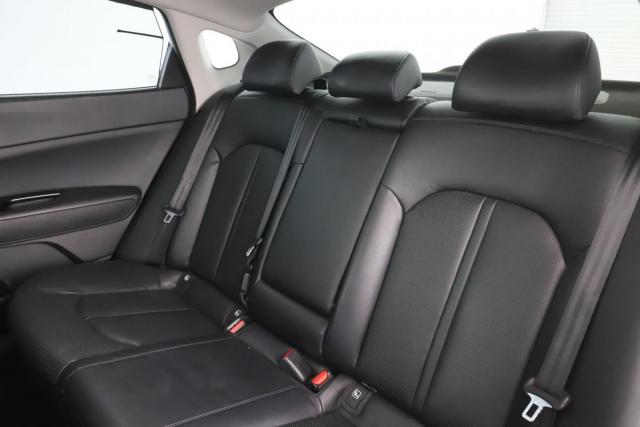 Kia Optima image 4
