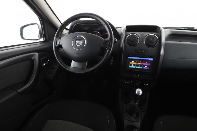 Dacia Duster image 1