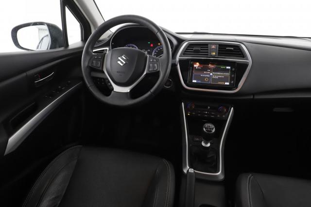 Suzuki Sx4 S-Cross image 6