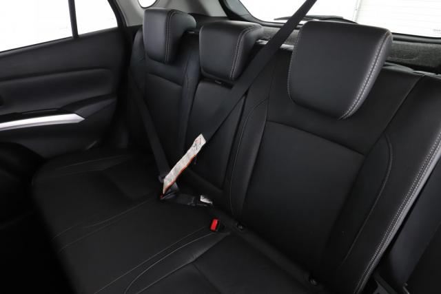 Suzuki Sx4 S-Cross image 1