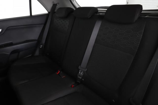 Kia Rio image 1