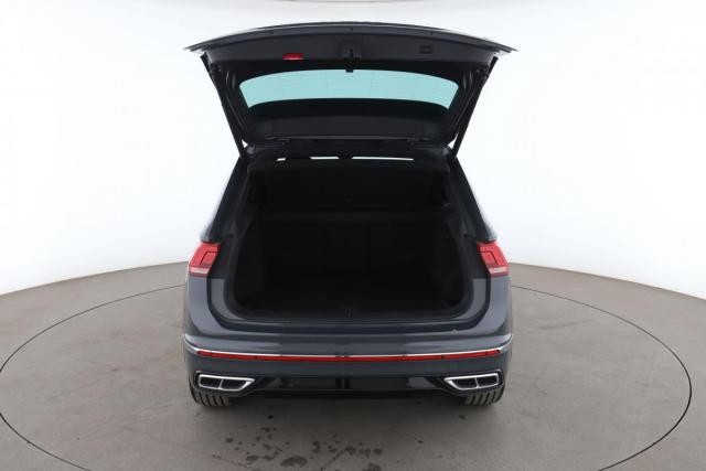 Volkswagen Tiguan image 8