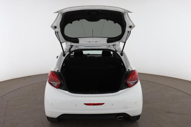 Peugeot 208 image 3