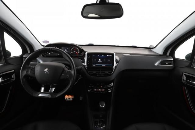 Peugeot 208 image 5