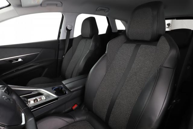 Peugeot 3008 image 1
