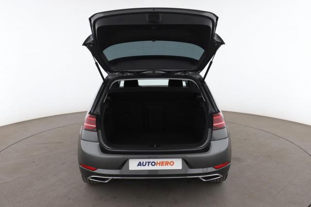Volkswagen Golf image 2
