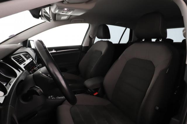 Volkswagen Golf image 7