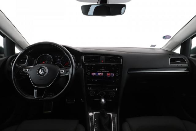 Volkswagen Golf image 9
