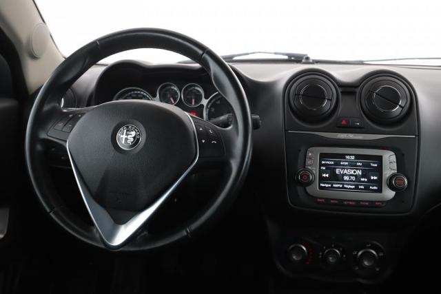Alfa Romeo Mito image 1