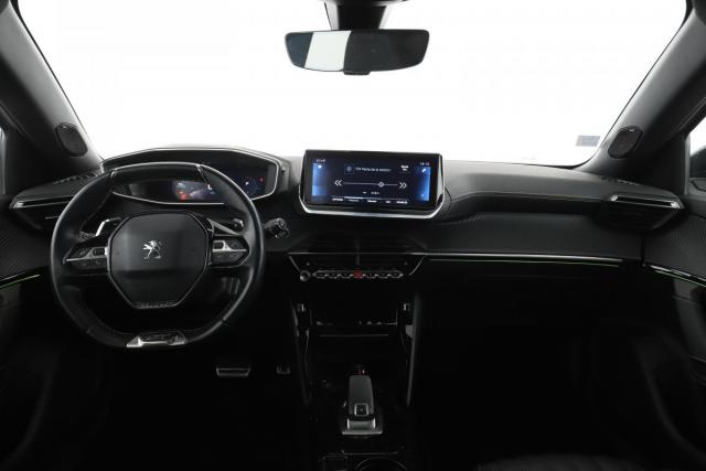 Peugeot 2008 image 2