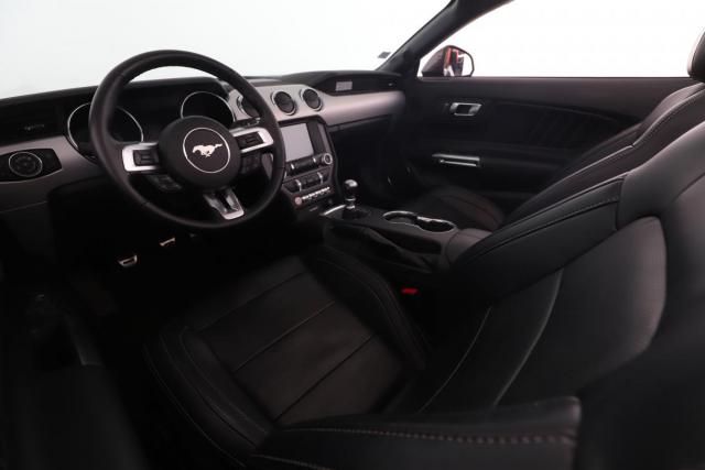 Ford Mustang image 2