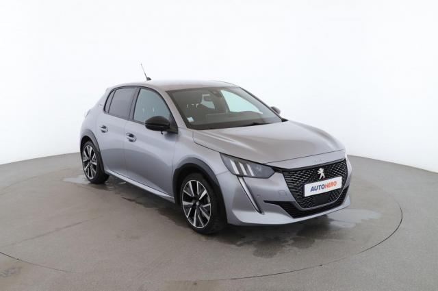 Peugeot 208 image 8